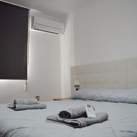 Apartamentos Maria Malaga Bagian luar foto